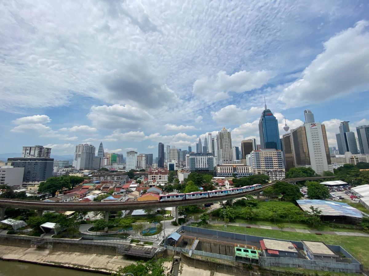 Regalia Residence And Suites By Awesomestay Kuala Lumpur Esterno foto