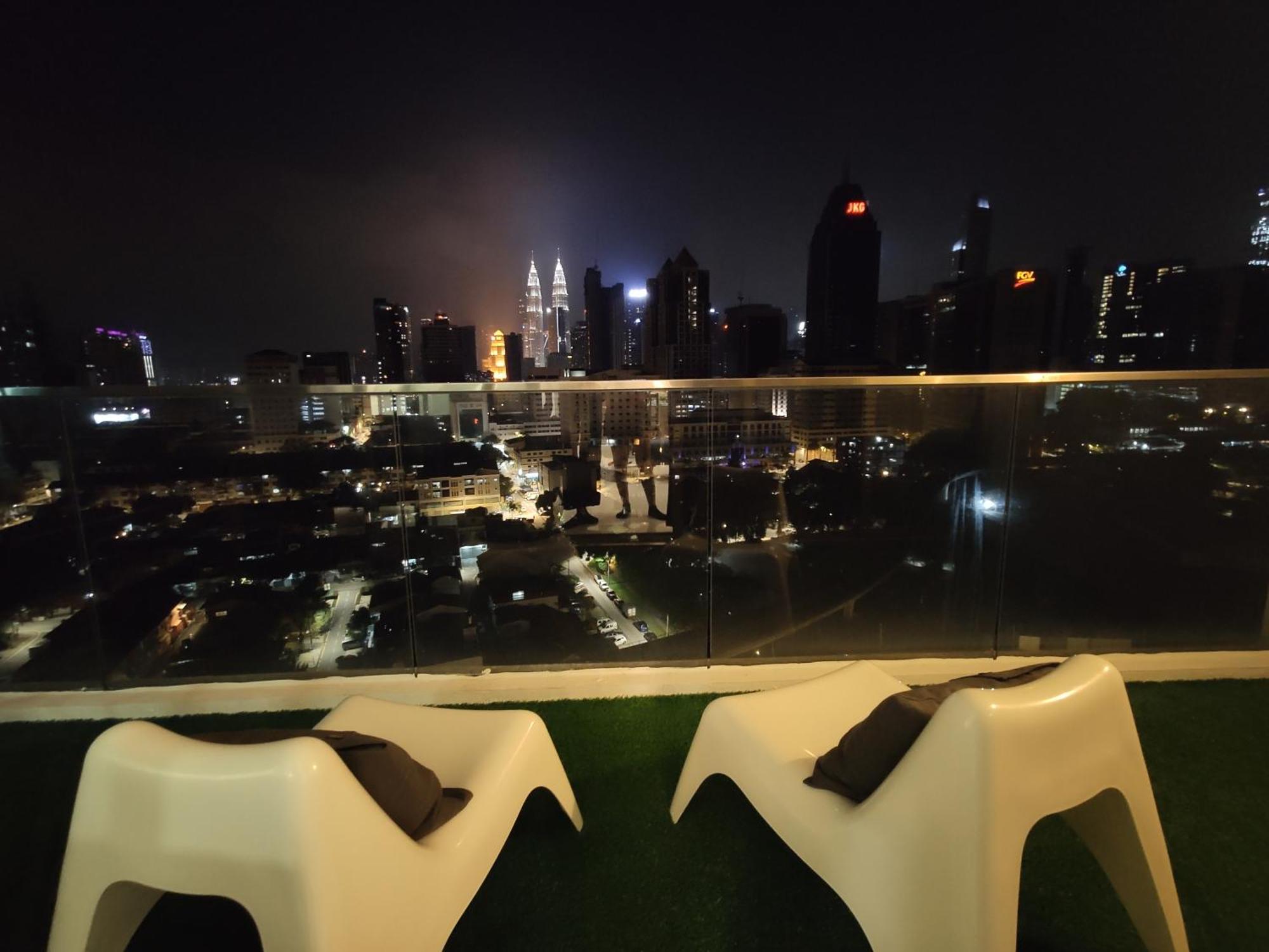 Regalia Residence And Suites By Awesomestay Kuala Lumpur Esterno foto
